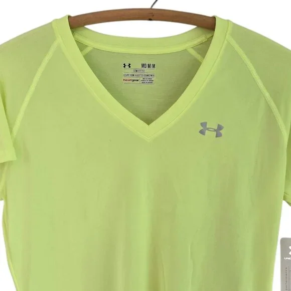 NWT Under Armour Womens Medium HeatGear V-Neck Semi-Fitted Shirt Neon Yellow - Picture 3 of 10